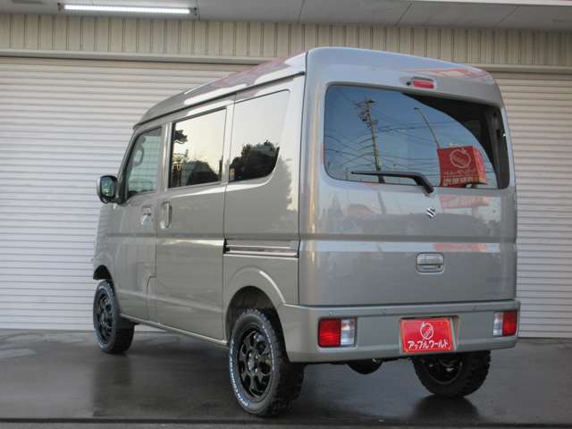 Suzuki Every 8