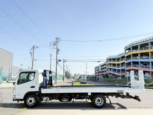Mitsubishi Fuso Canter 4