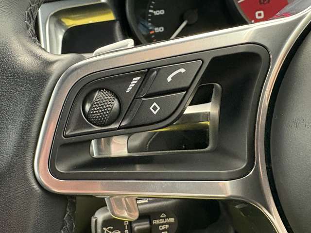 Porsche Macan 6