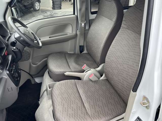 Nissan NV100 Clipper 9