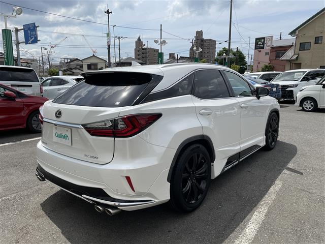 Lexus RX 10