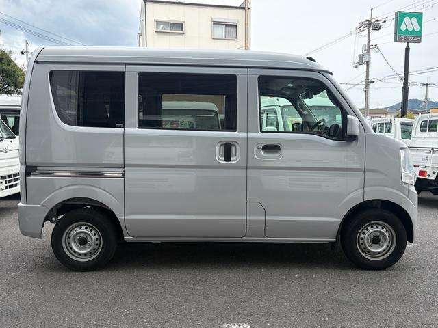 Nissan NV100 Clipper 8