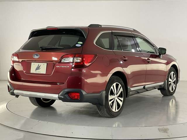 Subaru Legacy Outback 10