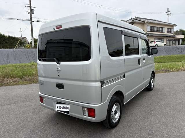 Nissan NV100 Clipper 11