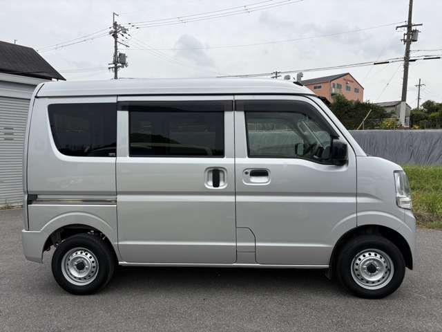 Nissan NV100 Clipper 10