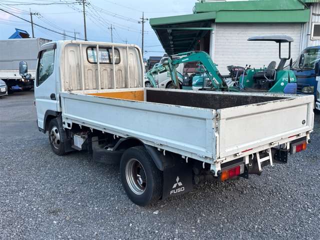 Mitsubishi Fuso Canter 11