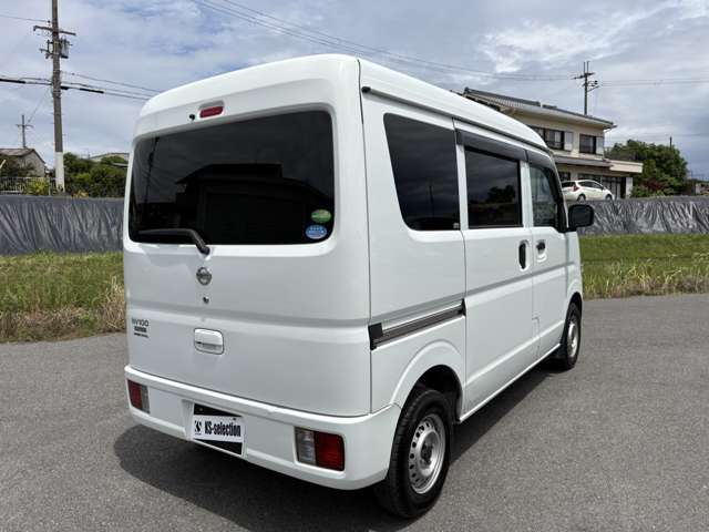 Nissan NV100 Clipper 11