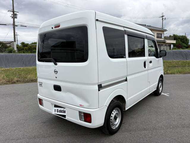 Nissan NV100 Clipper 11