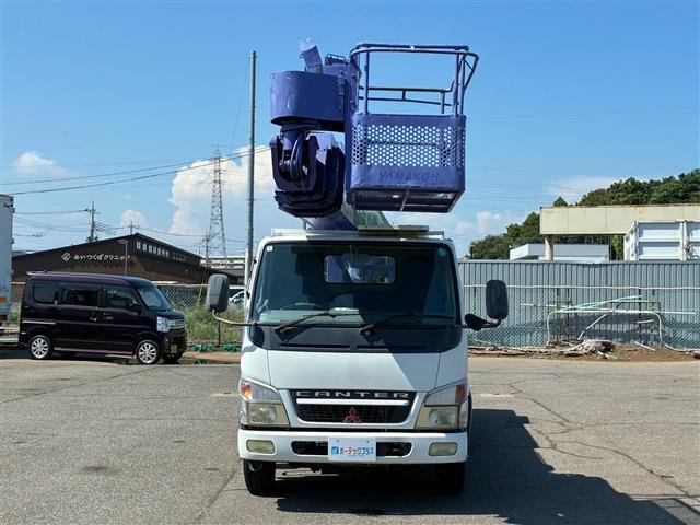 Mitsubishi Fuso Canter 12