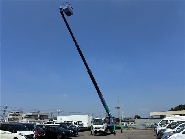 Mitsubishi Fuso Canter 2