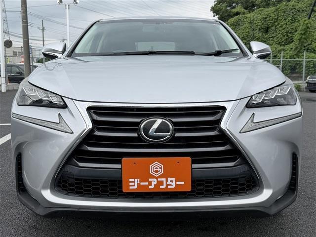 Lexus NX 8