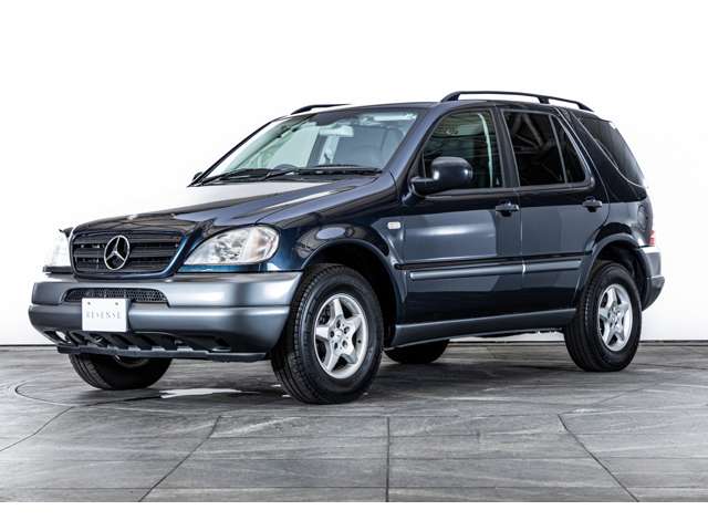 Mercedes-Benz MClass 10