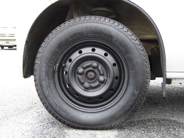 Nissan NV100 Clipper 11