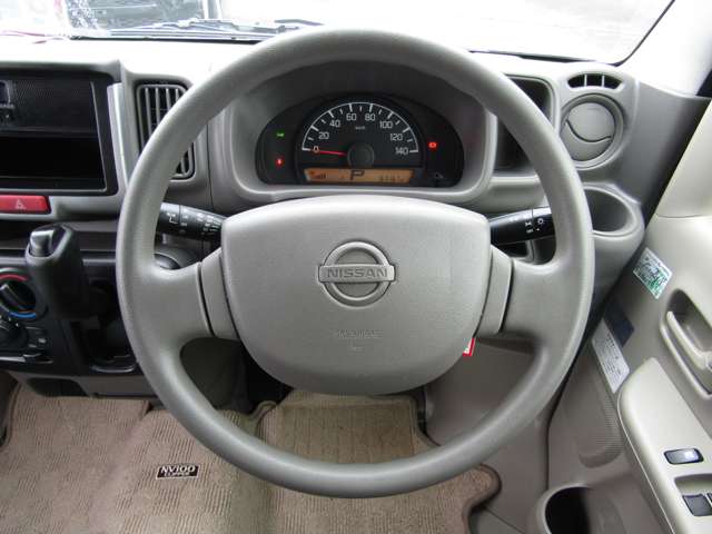 Nissan NV100 Clipper 5