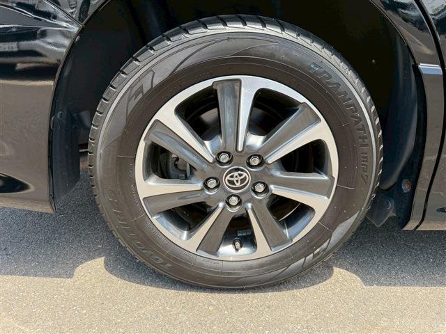 Toyota Noah 11