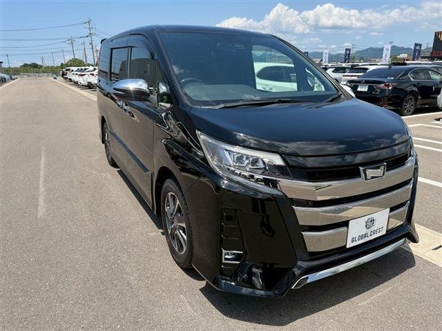 Toyota Noah 5