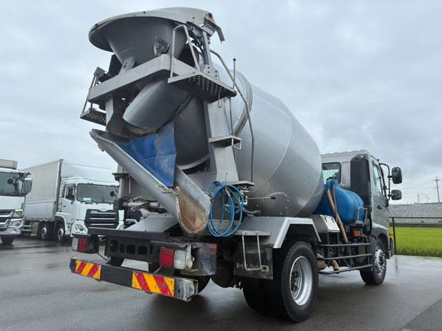 Hino Ranger 8