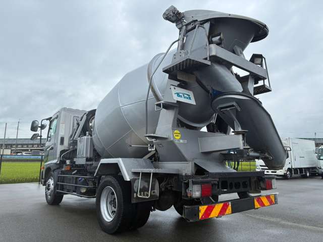 Hino Ranger 9
