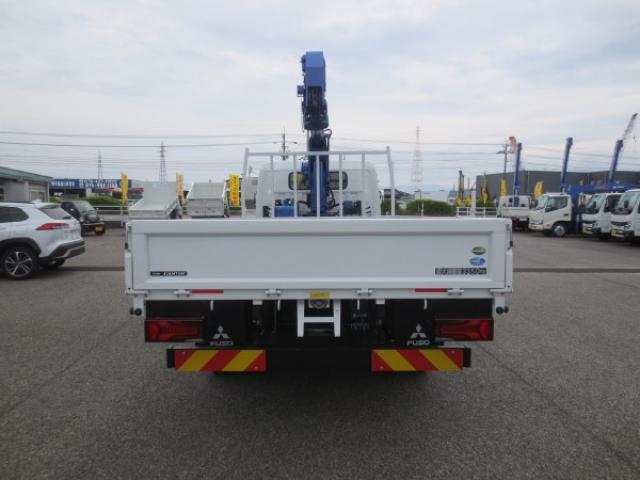 Mitsubishi Fuso Canter 7