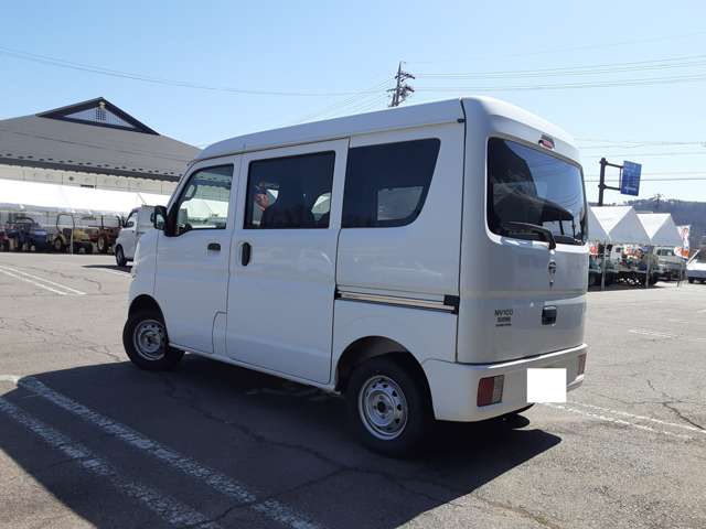 Nissan NV100 Clipper 6