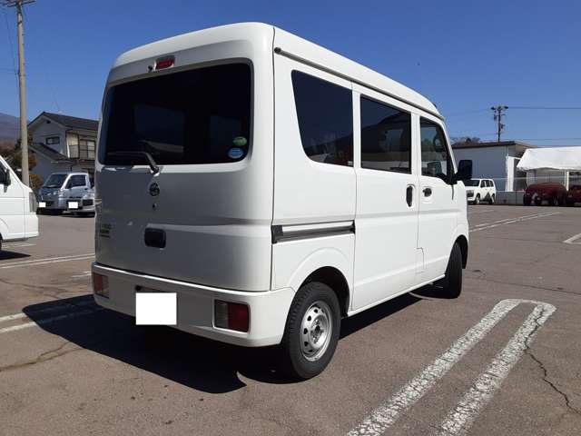 Nissan NV100 Clipper 8