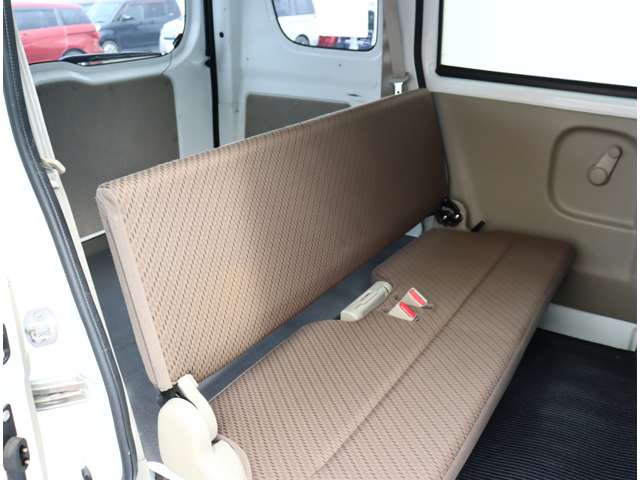 Nissan NV100 Clipper 9