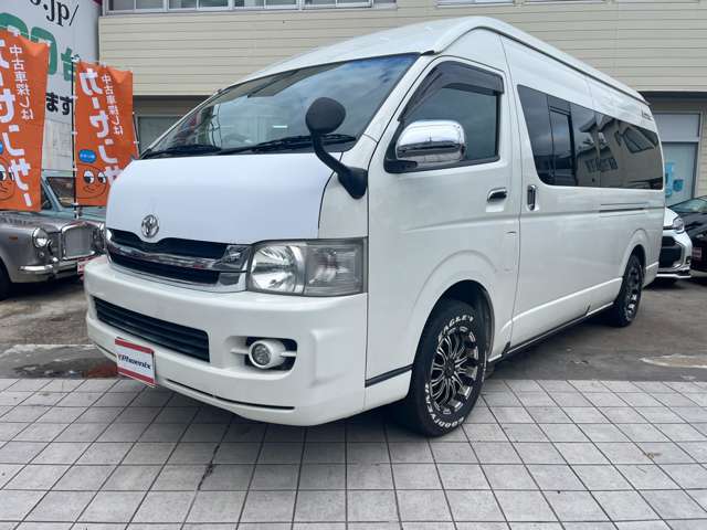 Toyota Regius Ace 2