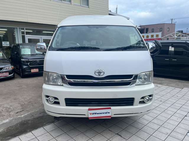 Toyota Regius Ace 3