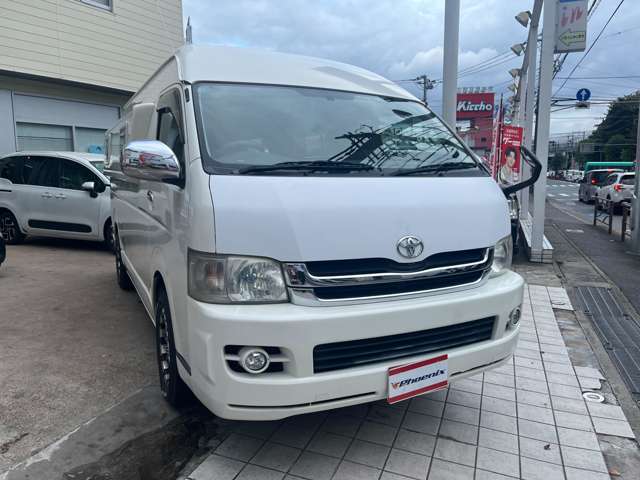 Toyota Regius Ace 4