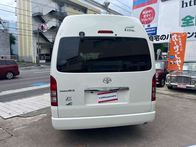 Toyota Regius Ace 6