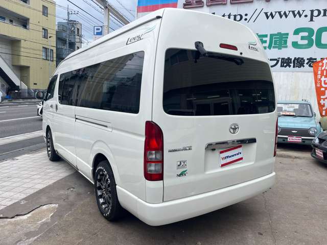 Toyota Regius Ace 7