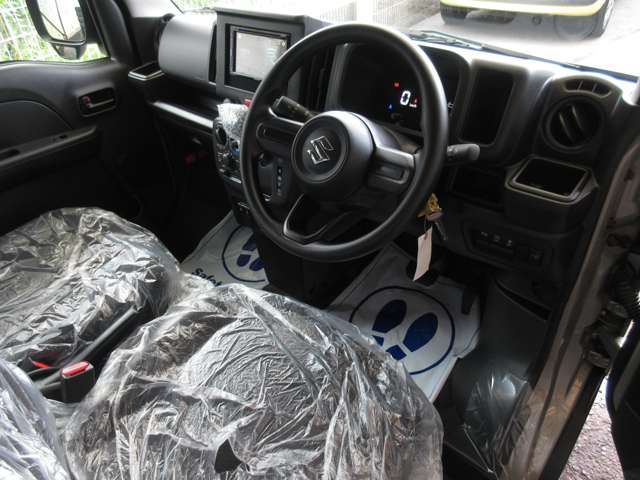 Suzuki Every 12