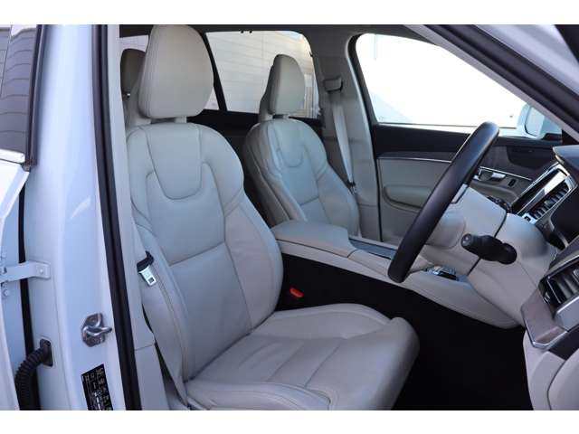 Volvo XC90 6