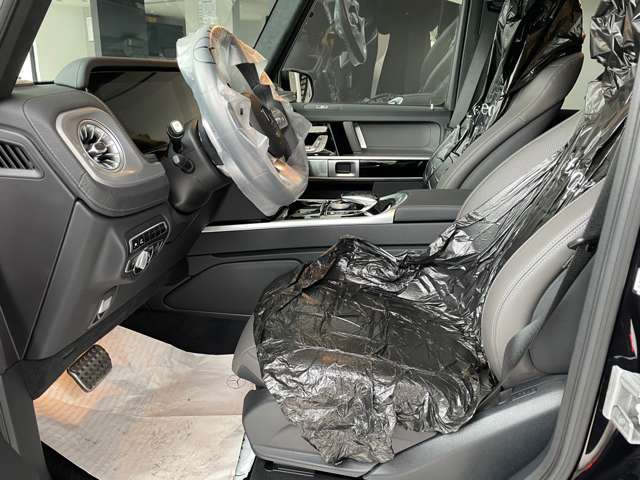 Mercedes-Benz G-Class 2