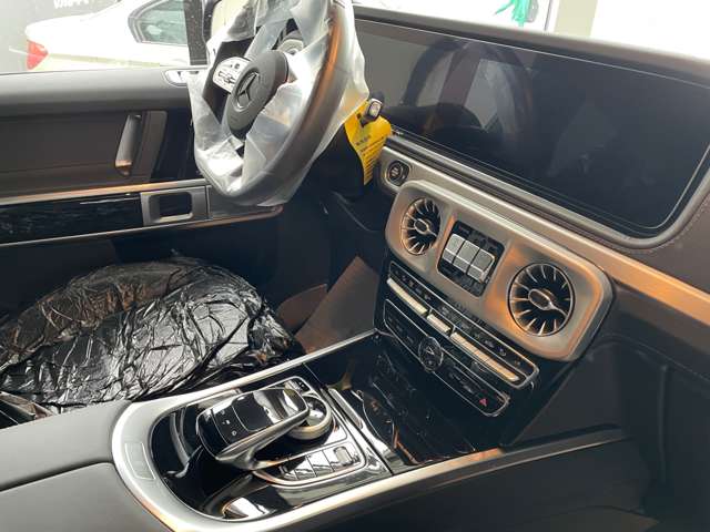 Mercedes-Benz G-Class 3