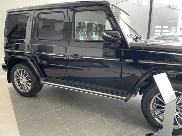 Mercedes-Benz G-Class 8