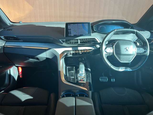 Peugeot 3008 6