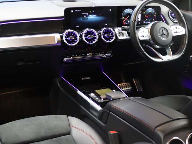Mercedes-Benz GLB 4