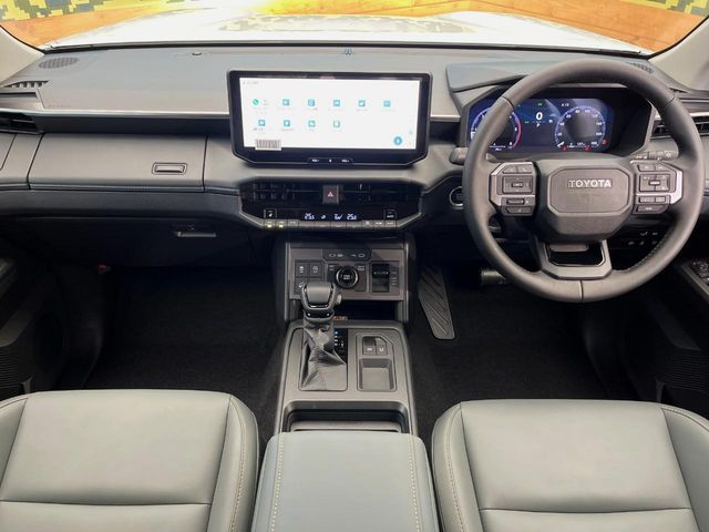Toyota Hilux 2
