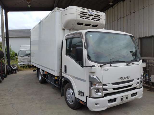 Isuzu Elf 4