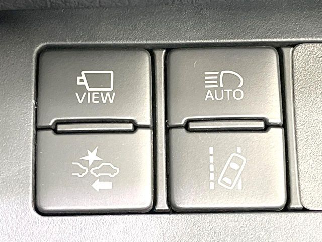 Toyota Sienta 6