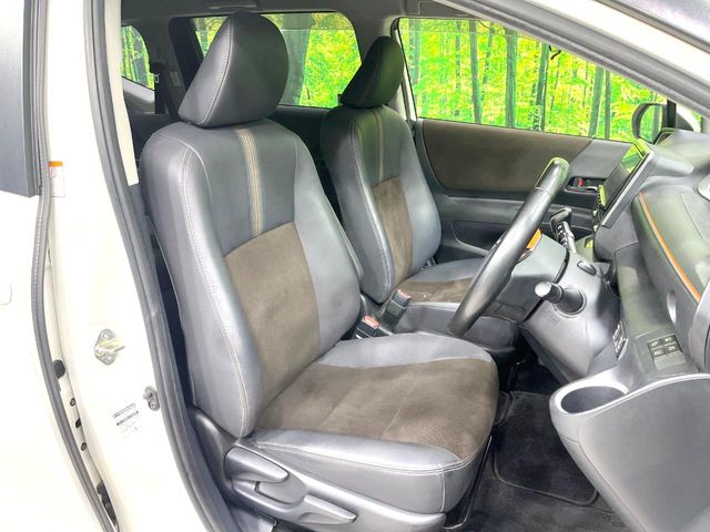 Toyota Sienta 8