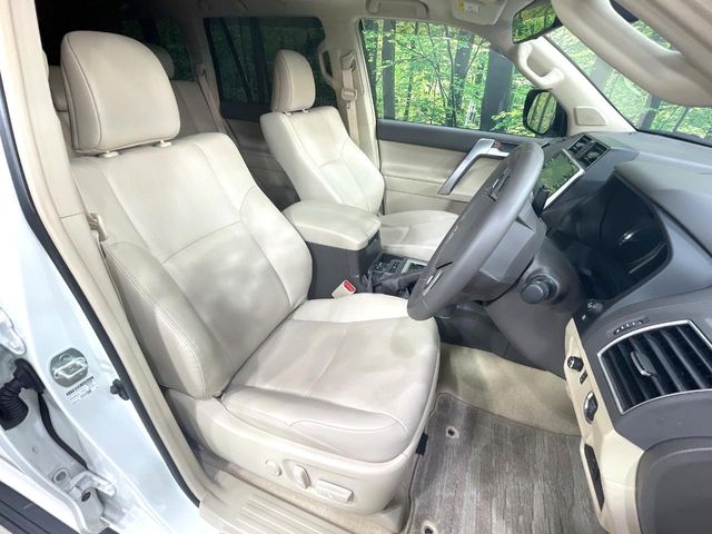 Toyota Land Cruiser Prado 8