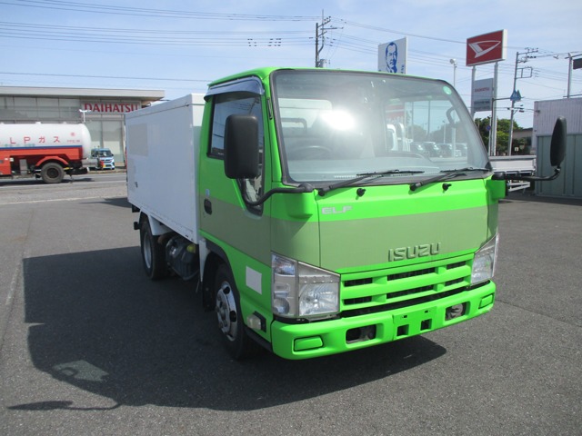 Isuzu Elf 2