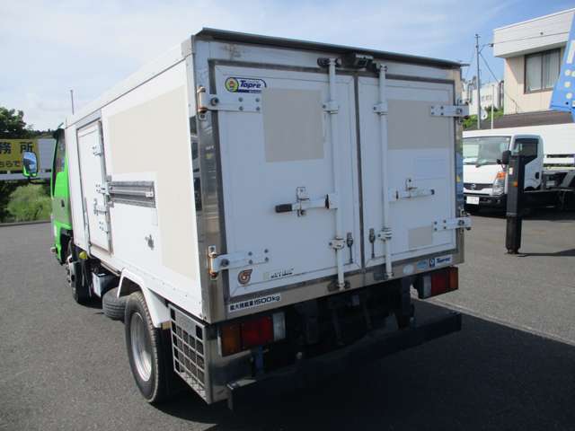 Isuzu Elf 4