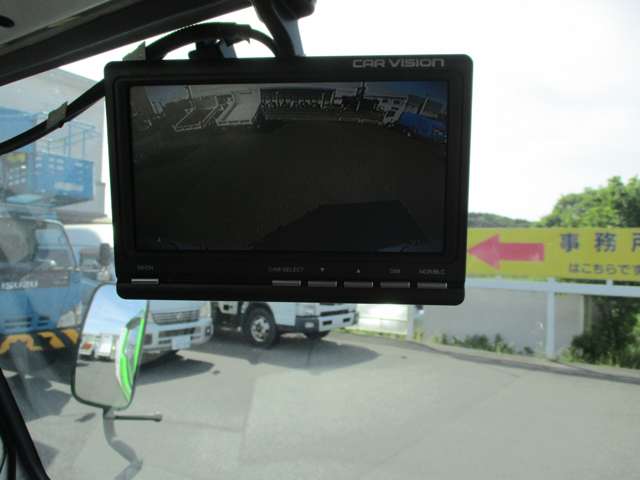 Isuzu Elf 9