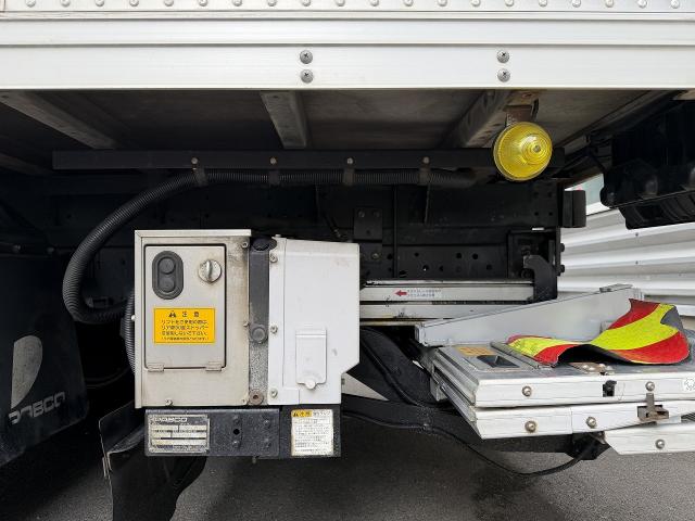 Isuzu Elf 12