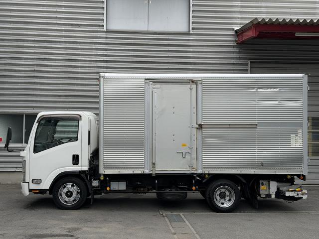 Isuzu Elf 2