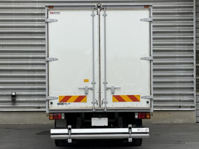 Isuzu Elf 5