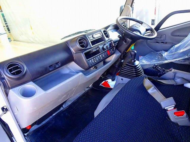Hino Dutro 7
